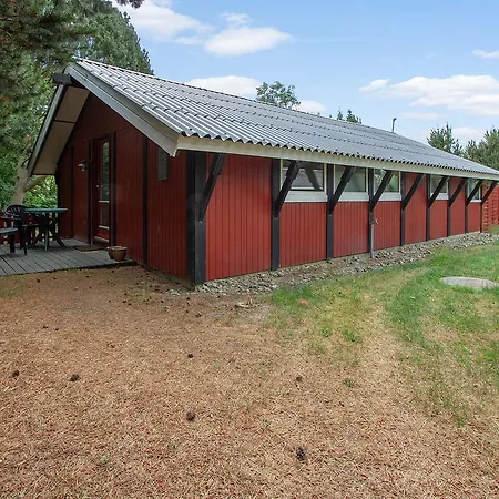 Feriehus Two-bedroom Holiday In