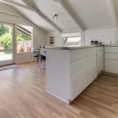 Two-bedroom Holiday In Feriehus Hals