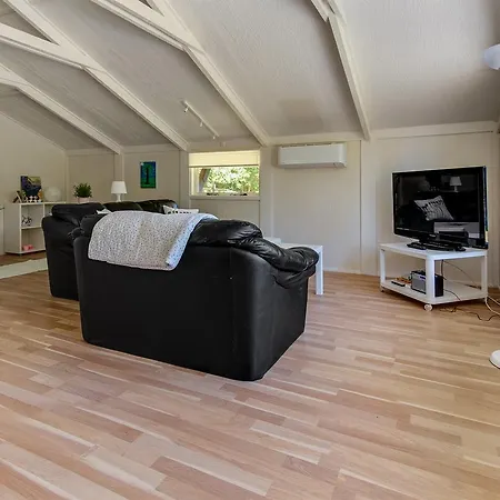Two-bedroom Holiday In * Hals